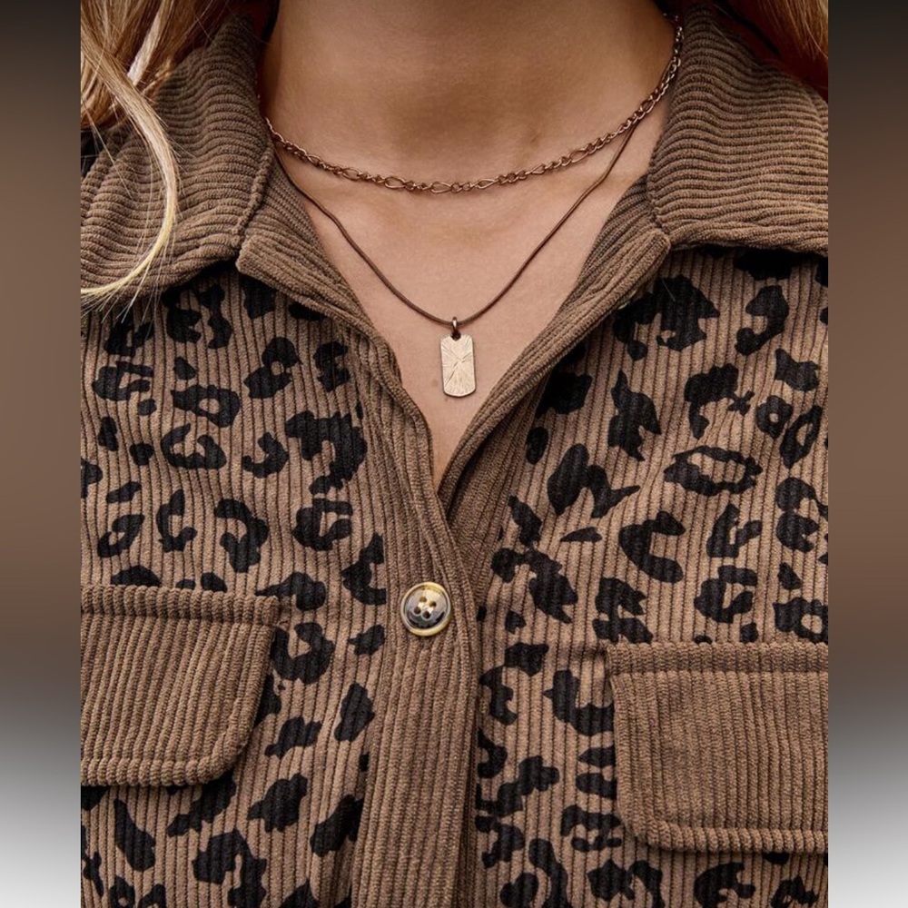 Leopard print long sleeve button down jacket - Picture 6 of 6